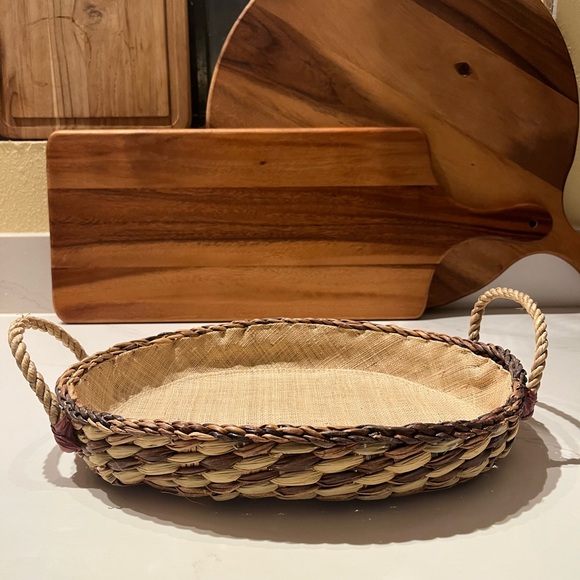 Vintage serving basket - Picture 1 of 6